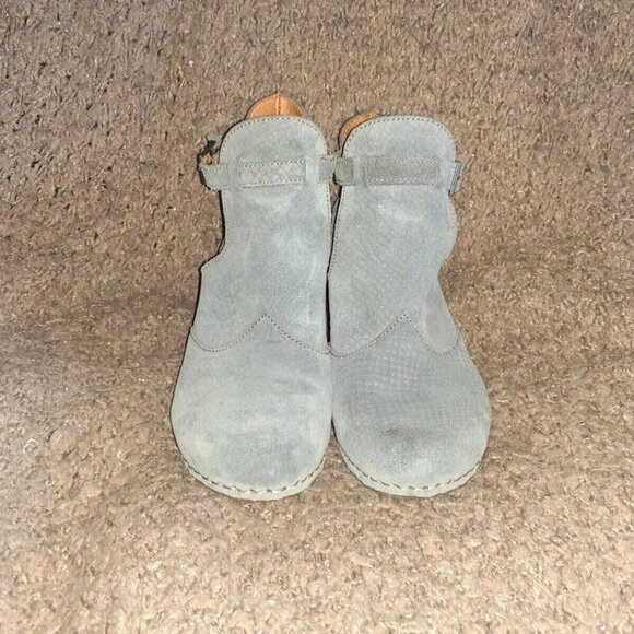 ART-Bye Bye Suela-Gray Blue Suede Booties-Buckle Ankle Strap-Sz 37-Near Mint - Picture 4 of 7